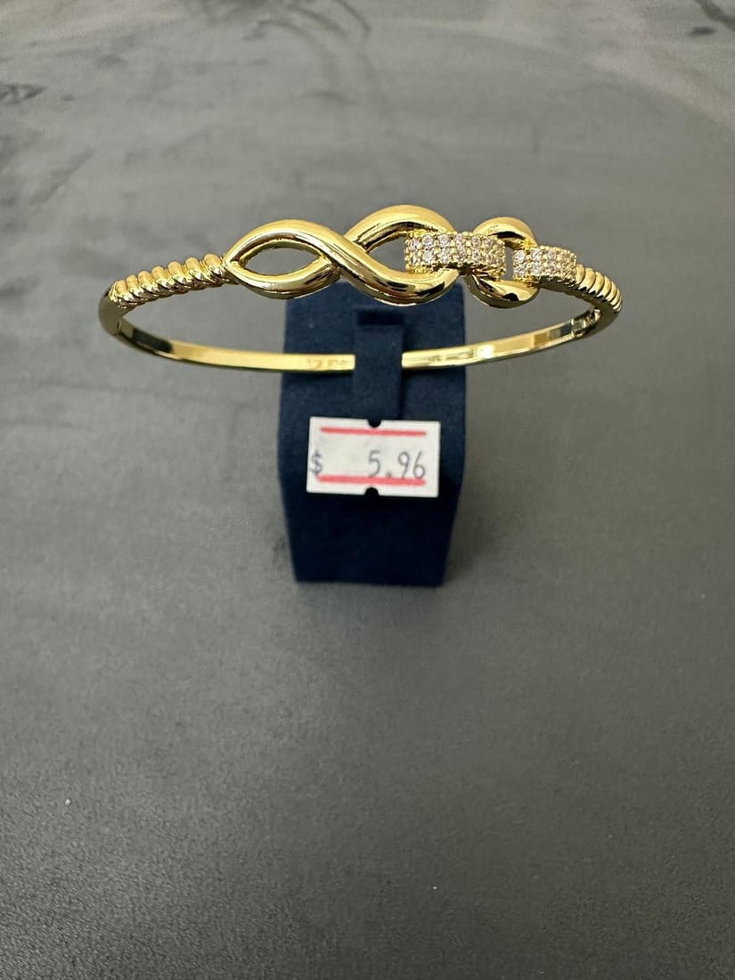 Xuping Kelepçe Modeli No. 18